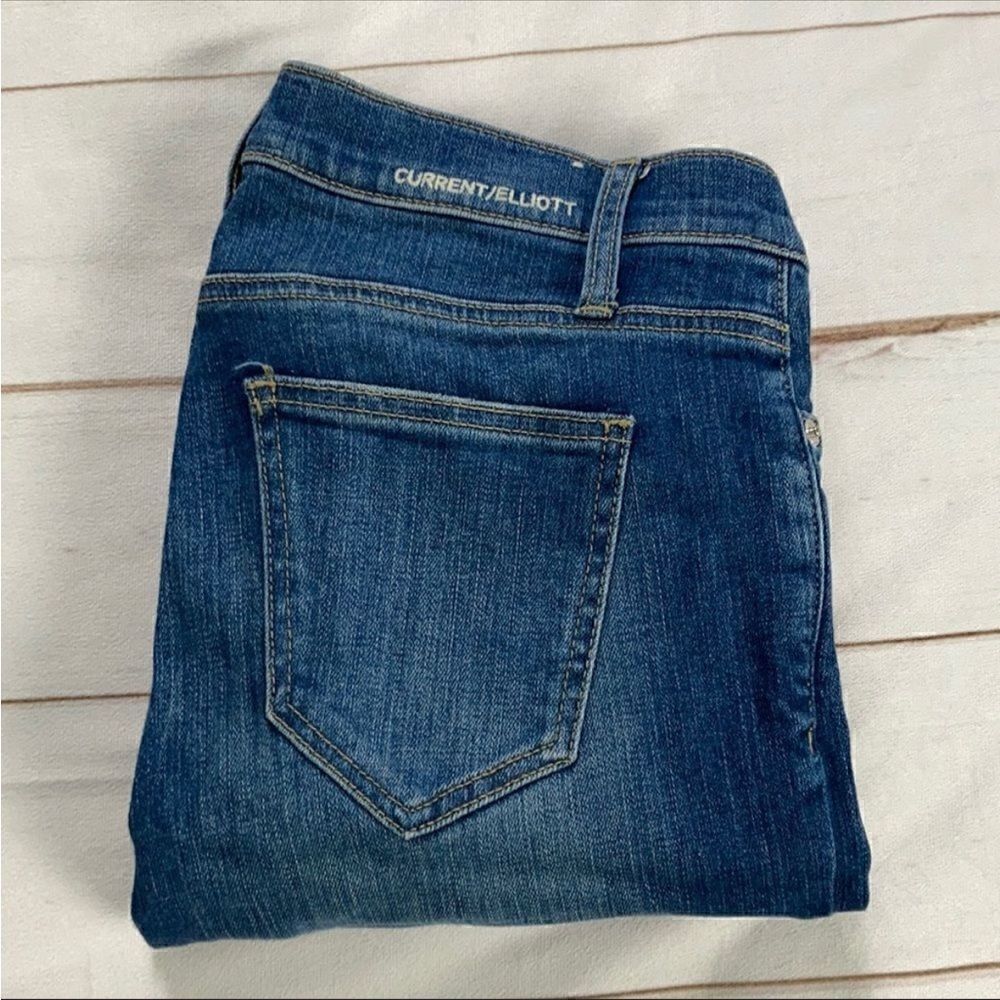 Current/Elliott Distressed Jeans  